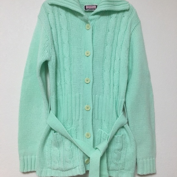 Sweater - Picture 4 of 6